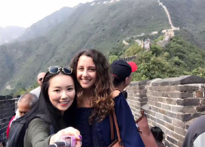 Marie und Jasmine auf der Chinesischen Mauer